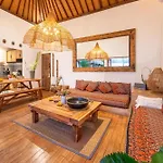 Villa Makasih