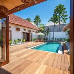 Villa Makasih